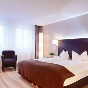 Ringhotel Loew's Merkur 4* Nuremberg