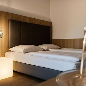 Plaza Hotel&living Frankfurt Frankfurt am Main